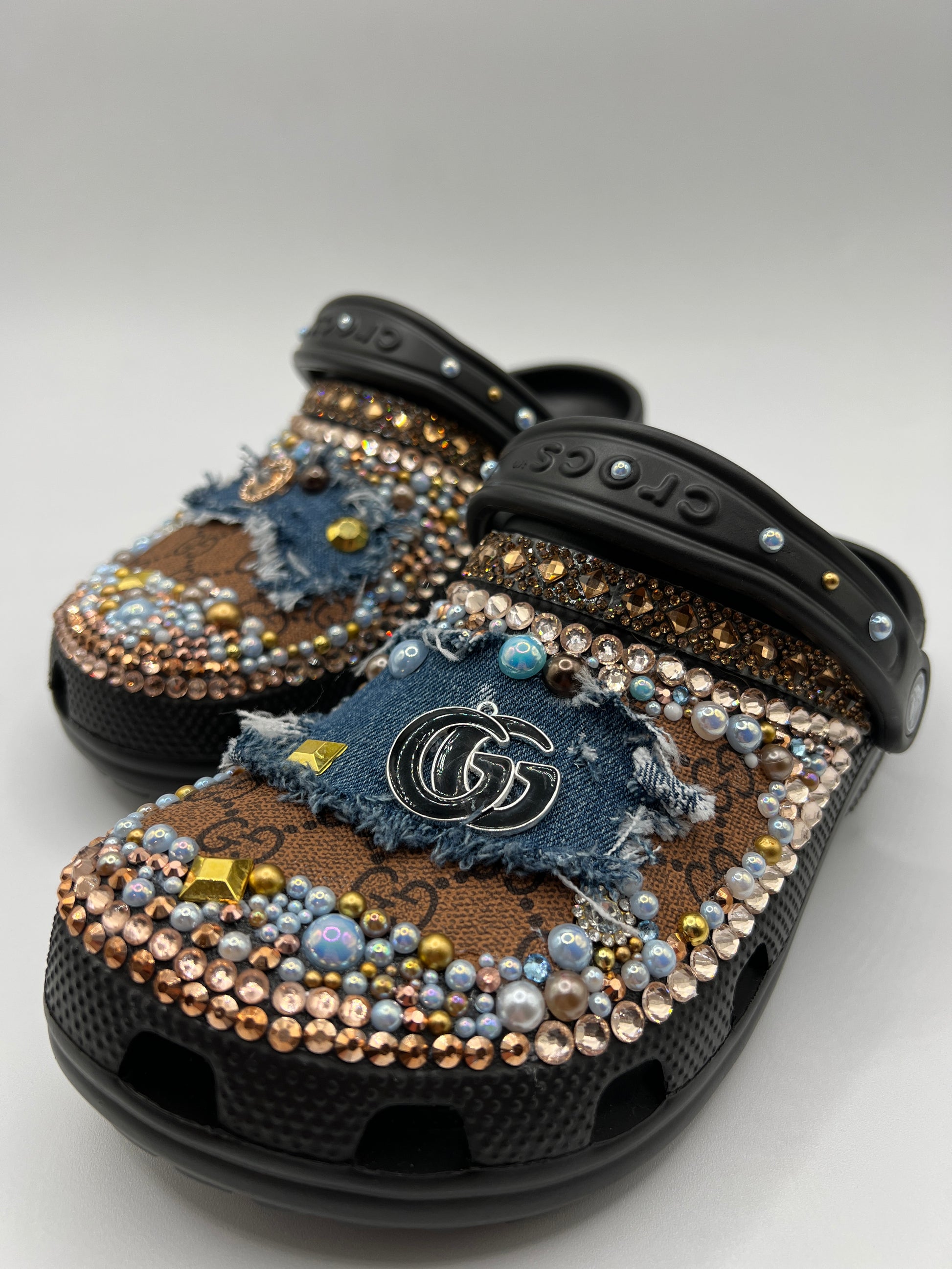 DST Jibbitz Croc Jewels-SET OF 7 – Meme's Couture & Divine Design